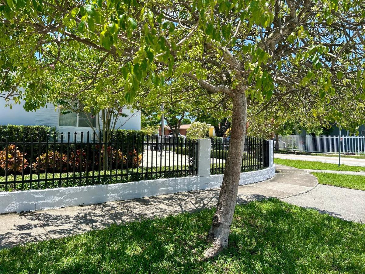 Main House 3 Bed 2 Bath & Guest House 1 Bed 1 Bath Miami Exterior foto